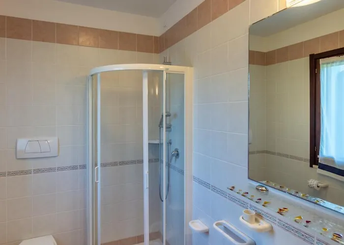 S2 シャレー Albarella Island